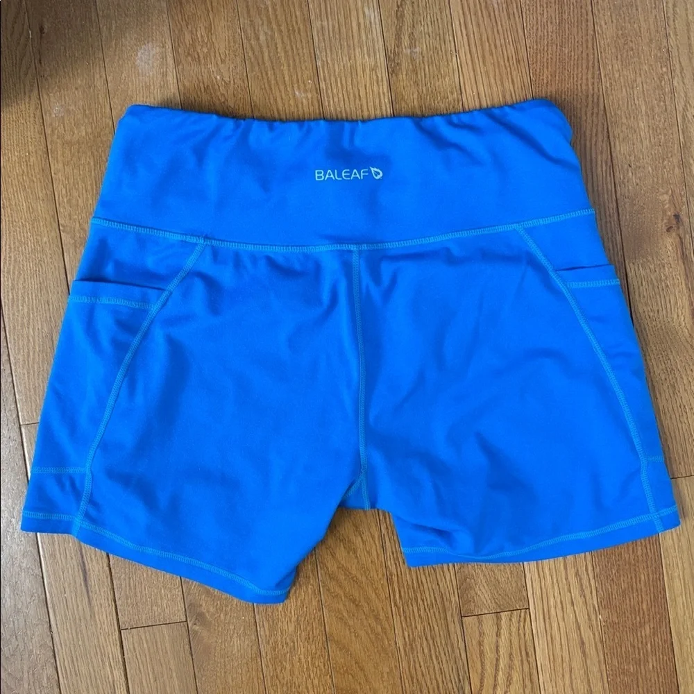 Baleaf Blue Biker Shorts Size Large Athletic With Pockets